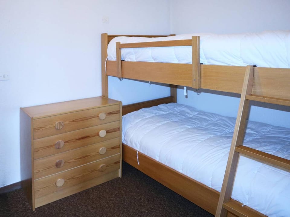 Studio pour 4 avec balcon, accès direct pistes et commerces - FR-1-322-386 Apartment in Provence-Alpes-Côte d'Azur