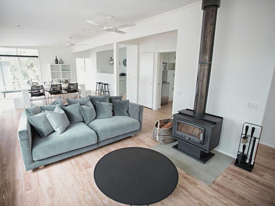 Lonsdale on Glaneuse House in Point Lonsdale
