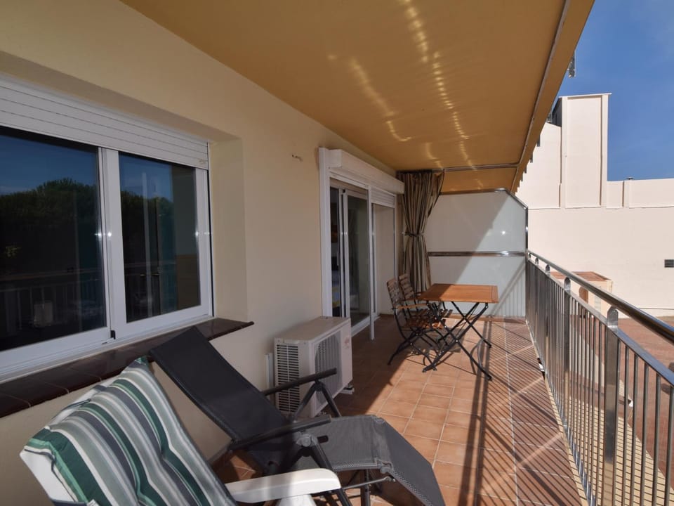 Property building, Balcony/Terrace