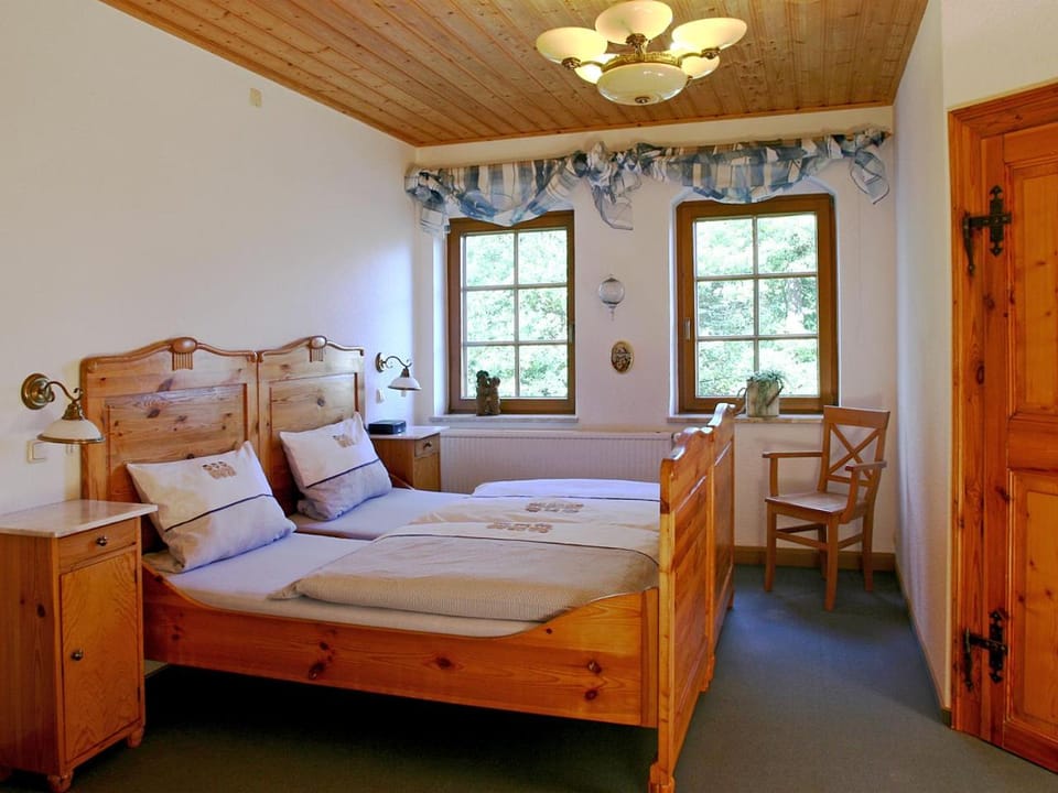 Bed, Photo of the whole room, Bedroom
