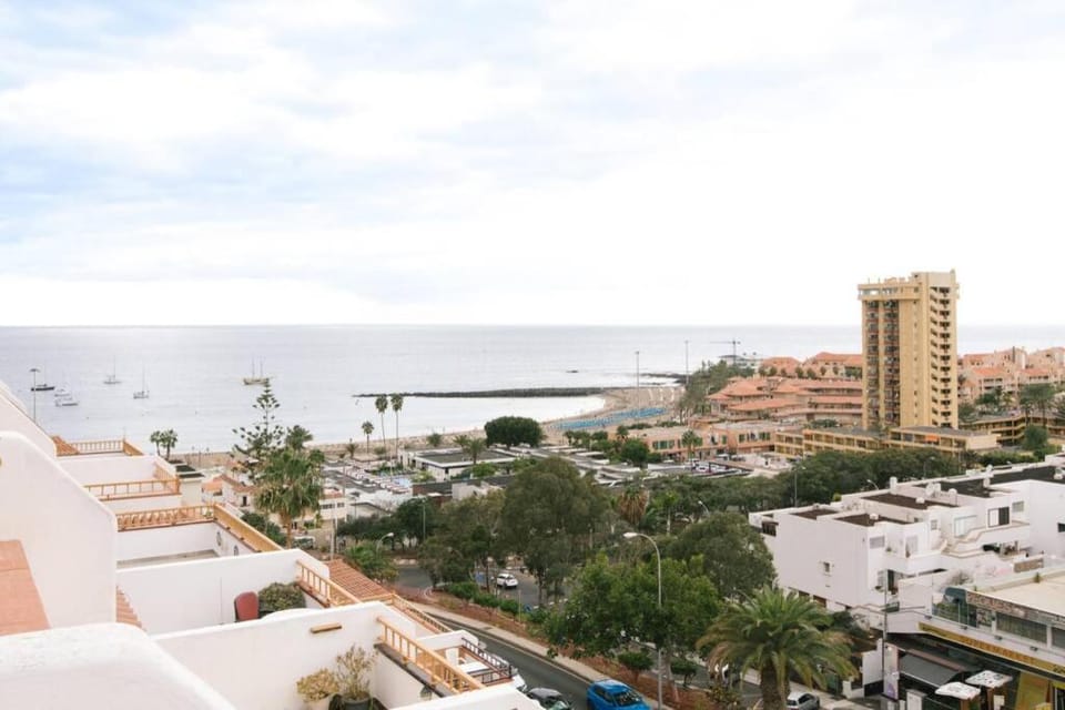 Beach, Sea view, Location