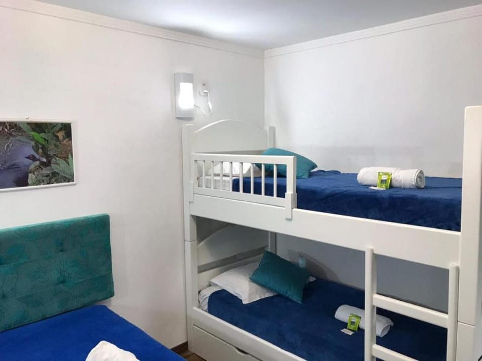 bunk bed