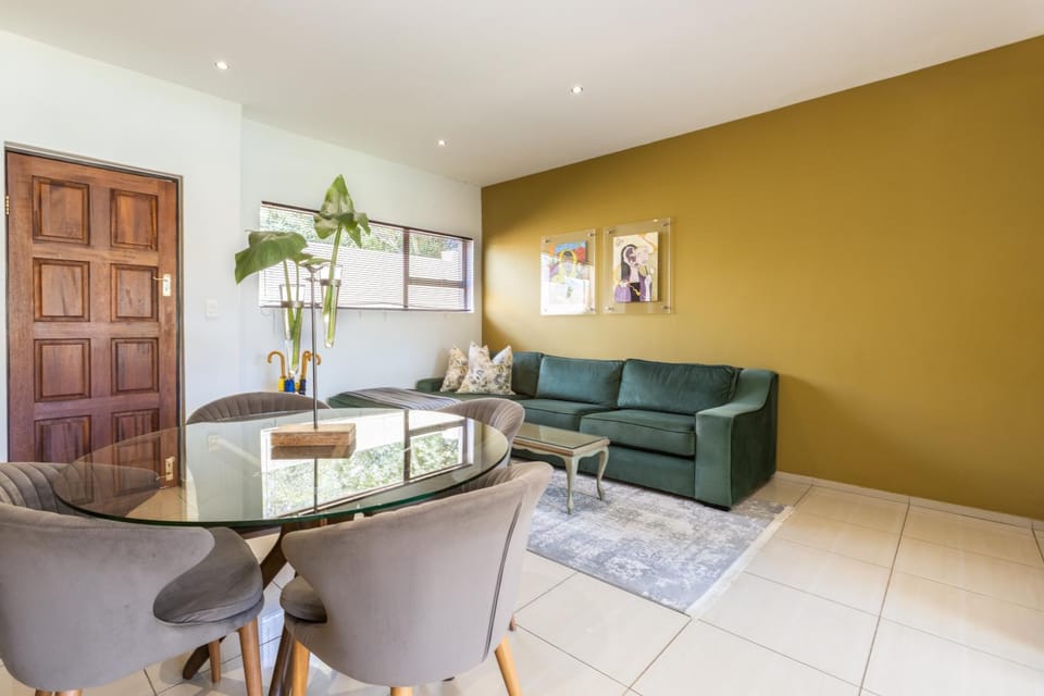 Communal lounge/ TV room, Photo of the whole room