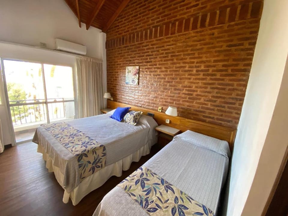 Costanera Mar Hotel & Suites Hotel in San Clemente del Tuyú