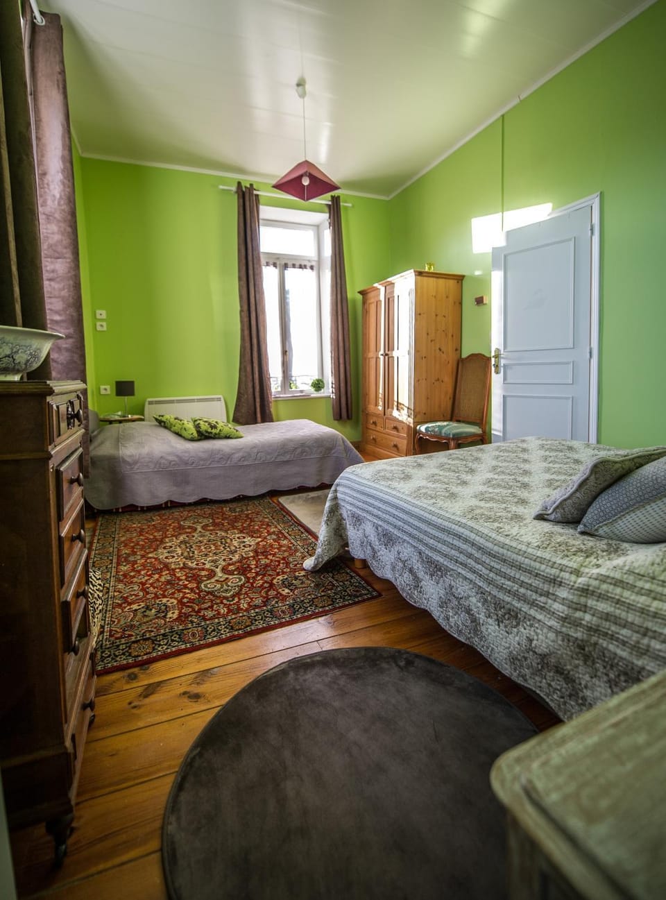 Photo of the whole room