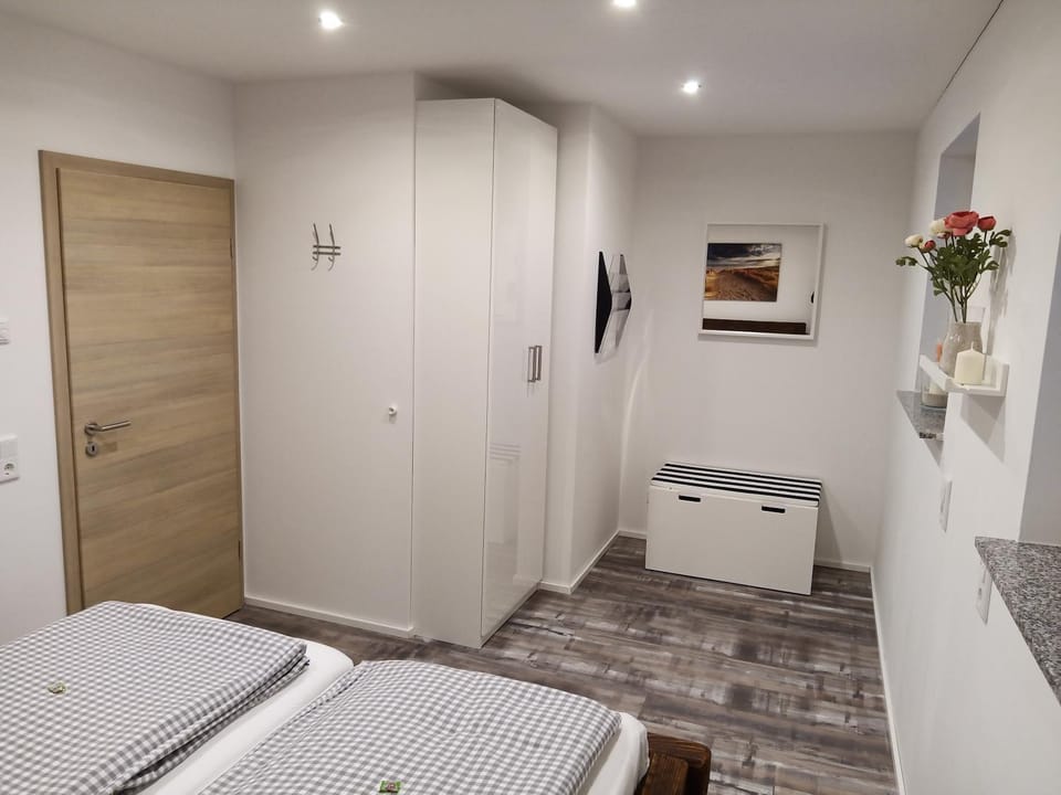 Bed, Bedroom, wardrobe