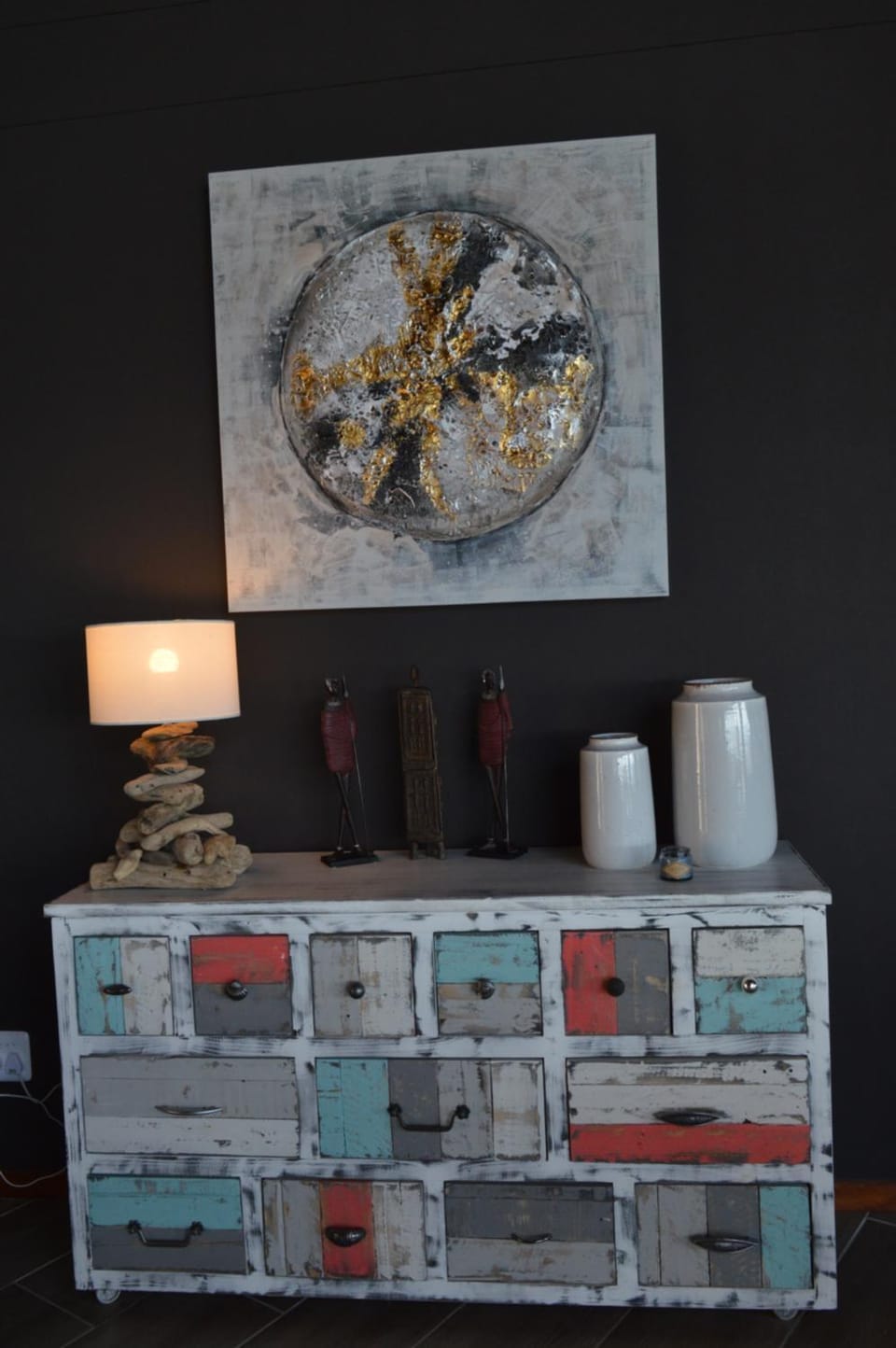 Coffee/tea facilities, Living room, Seating area, Dining area