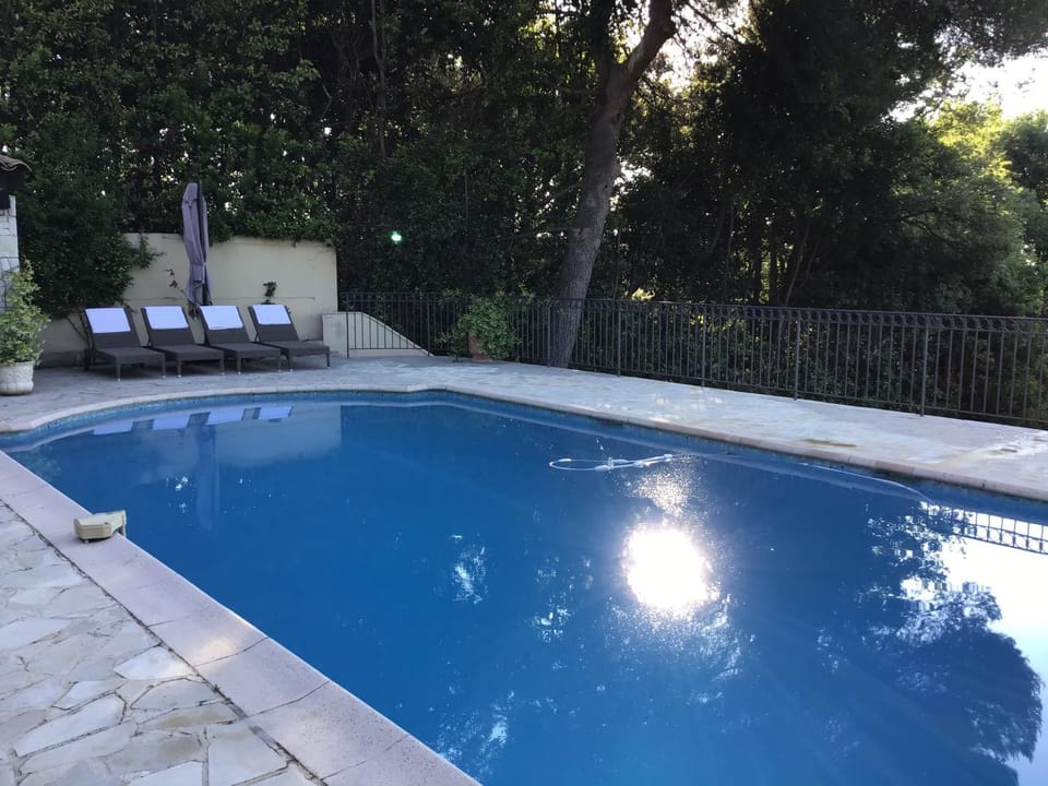 Luxury Villa with Panoramic Views, Pool & Serene Garden Retreat Villa in Saint Paul de Vence