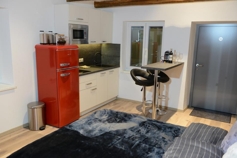 Kitchen or kitchenette, Living room, Dining area