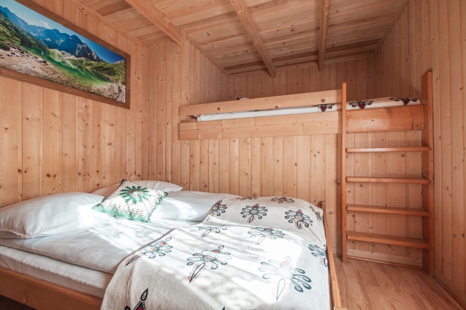 Bed, Photo of the whole room, Bedroom, bunk bed