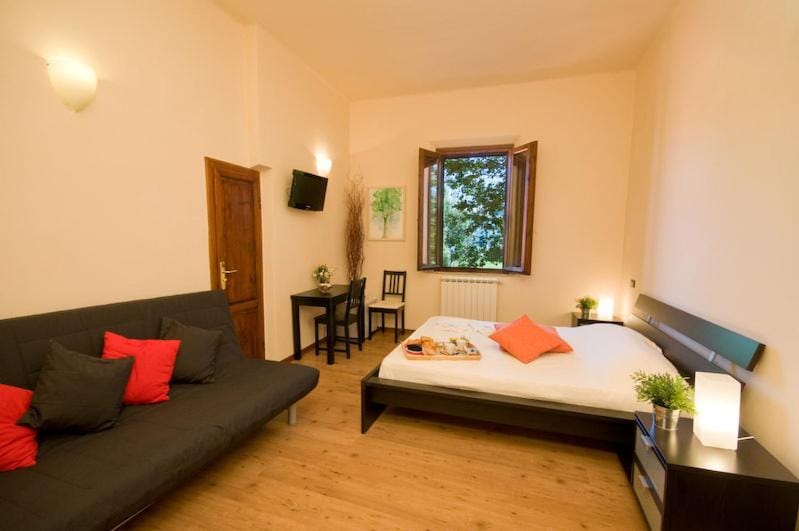 Photo of the whole room