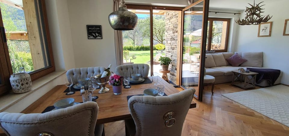 View (from property/room), Living room, Dining area, Garden view