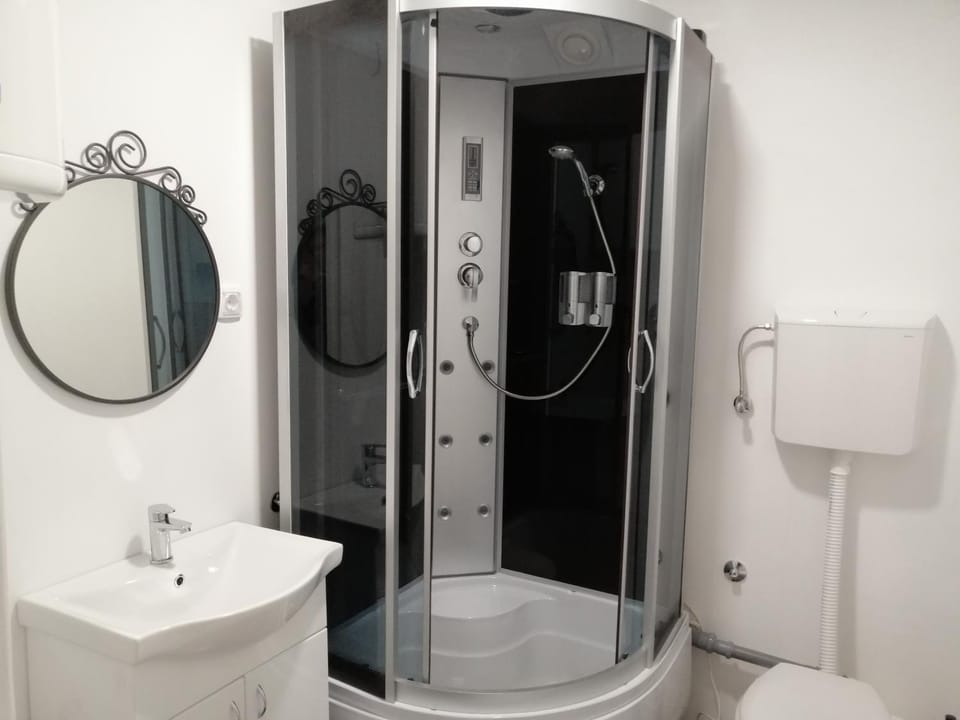 FilinHome Zmaj Jovina Suite Apartment in Novi Sad
