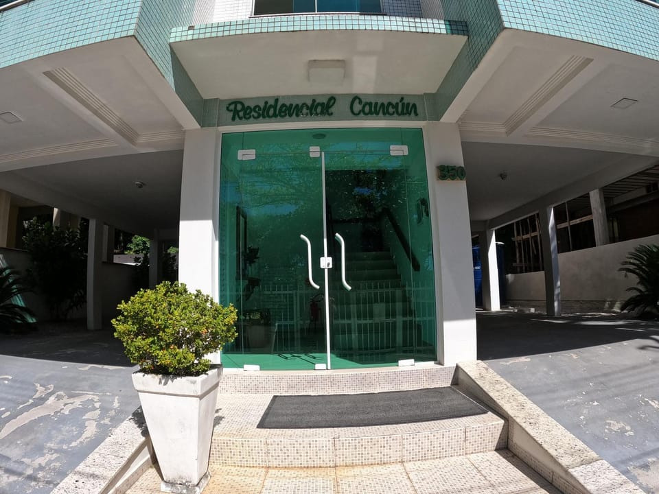 Ap 2 dorm Bombinhas Apartment in Bombinhas