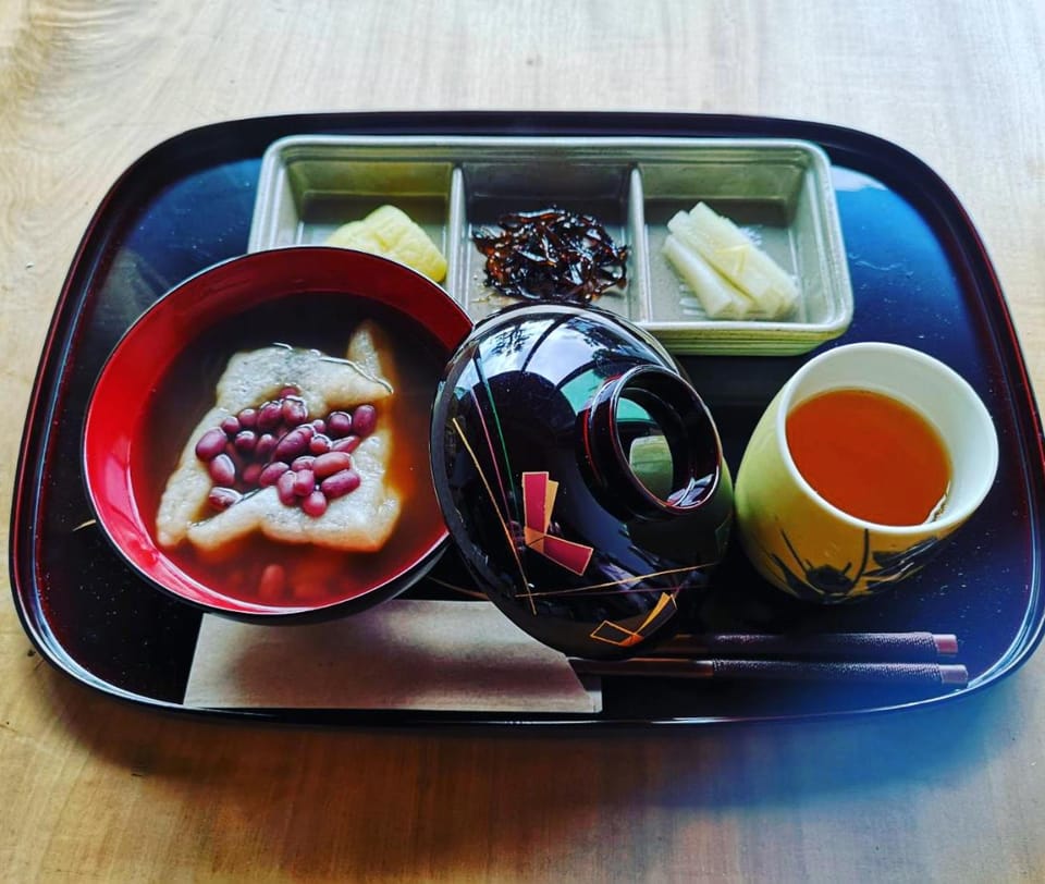 Food and drinks, Food