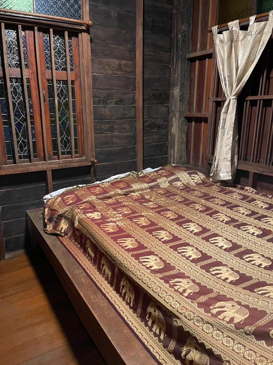 Ayothaya Riverside House Bed and Breakfast in Laos
