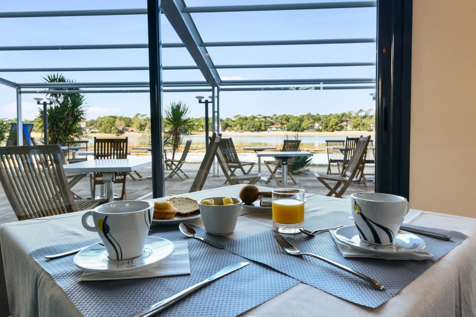 Lake view, Breakfast