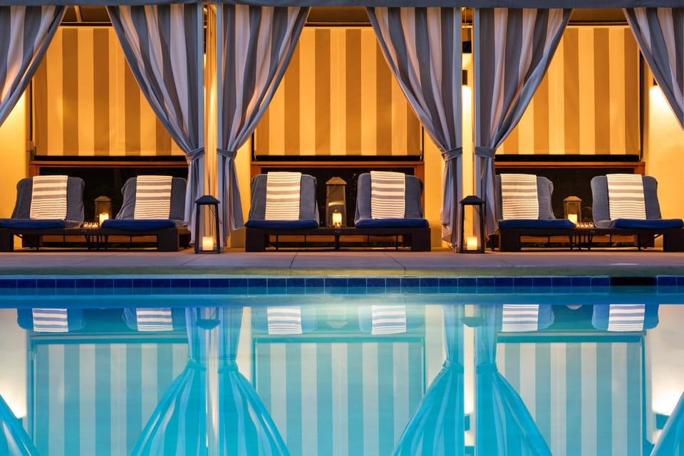 Pool view, Swimming pool