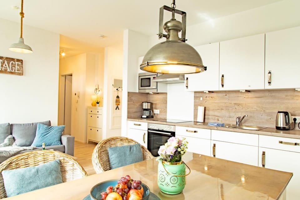 Kitchen or kitchenette, Living room, Dining area