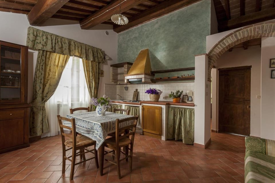 Charming Apartment in Montepulciano 45m² with shared pool Apartment in Tuscany