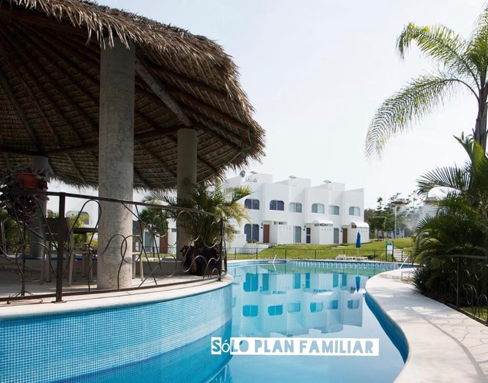 Garden, Swimming pool