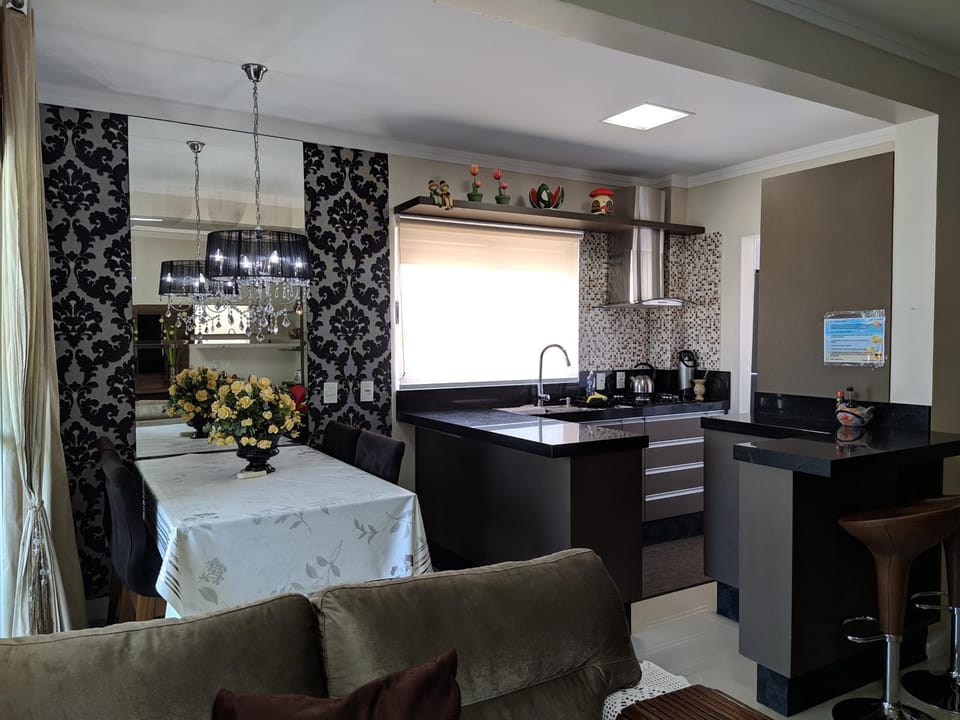 Kitchen or kitchenette, Communal kitchen