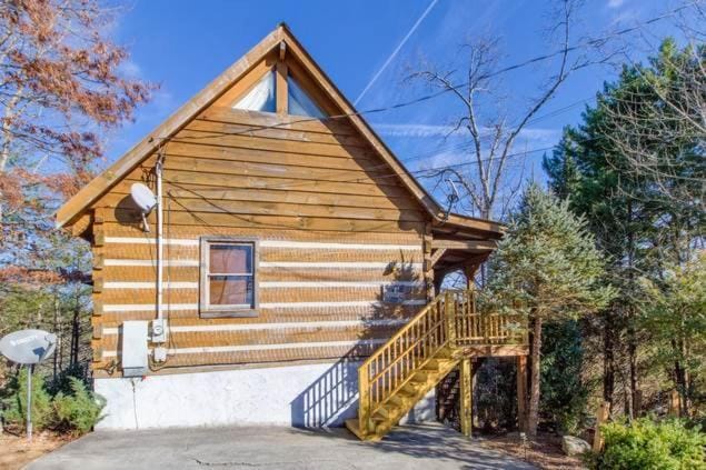 #152 Moonshadow Chalet in Great Smoky Mountains