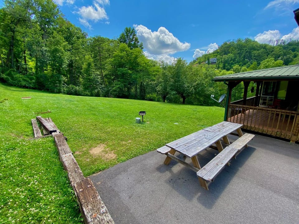 Dogwood Acre House in Sevier County