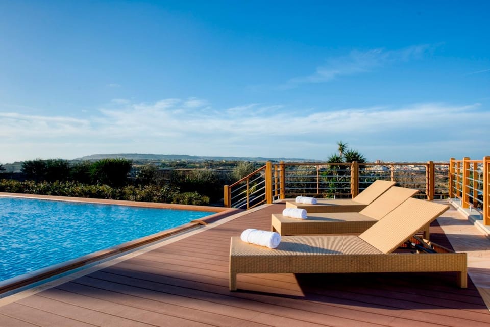 Day, Natural landscape, View (from property/room), Pool view, Swimming pool, sunbed