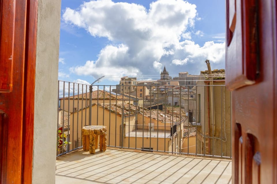 Casa vacanze Ai Valàti CIR 19082-037C20-6280 CIN IT0820-37C284E-SHYWG House in Sicily
