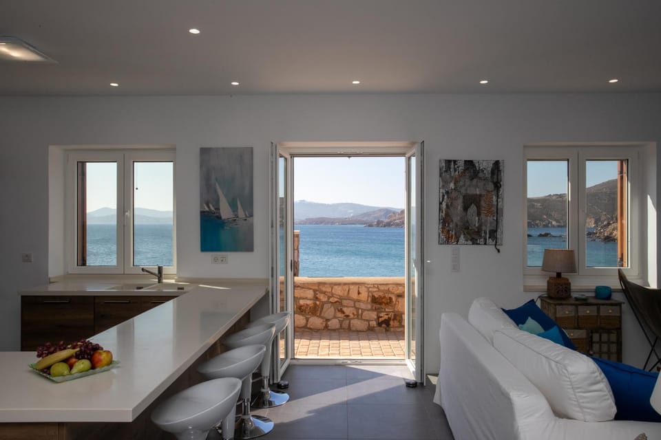 Le Grand Blue Villa in Decentralized Administration of the Aegean