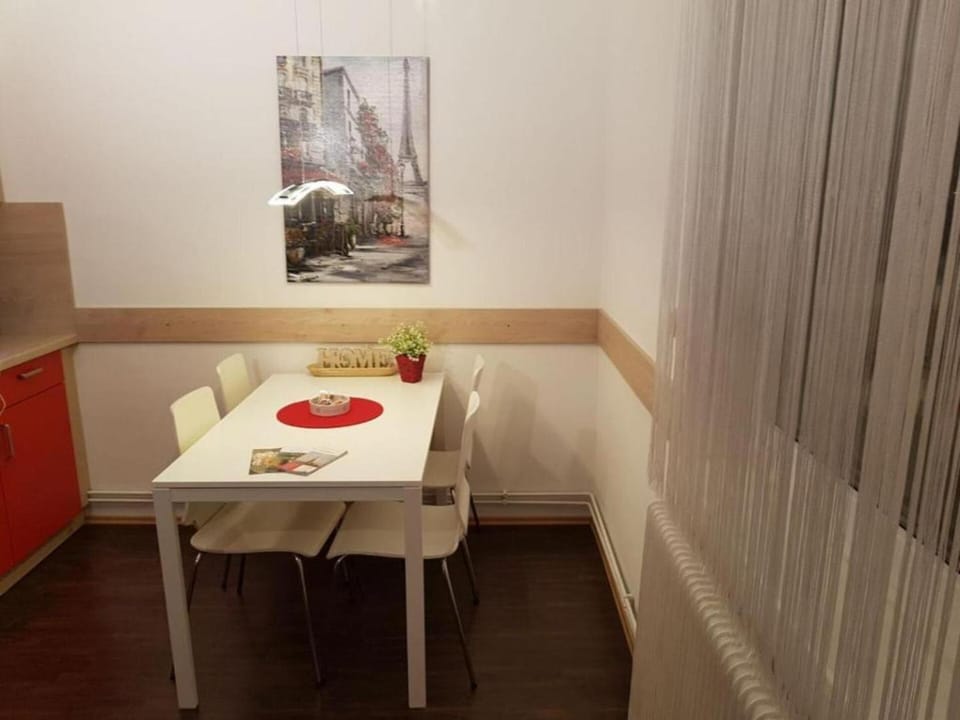 Garden Apartment Donau-City P&R (P&R) Apartment in Vienna