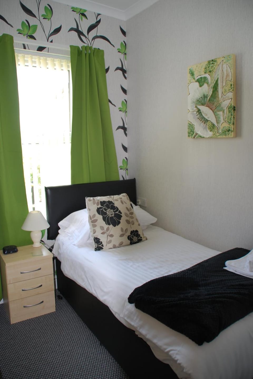 Bathroom, Coffee/tea facilities, Bedroom