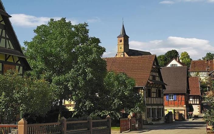 Neighbourhood, Street view