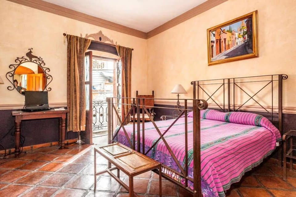 Great 2 Bedroom apt @ the middle of everything Apartment in San Miguel de Allende