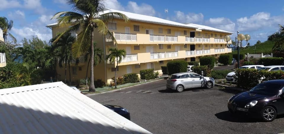 Appartement idéal famille, vue sur mer. Apartment in Grande-Terre, Guadeloupe