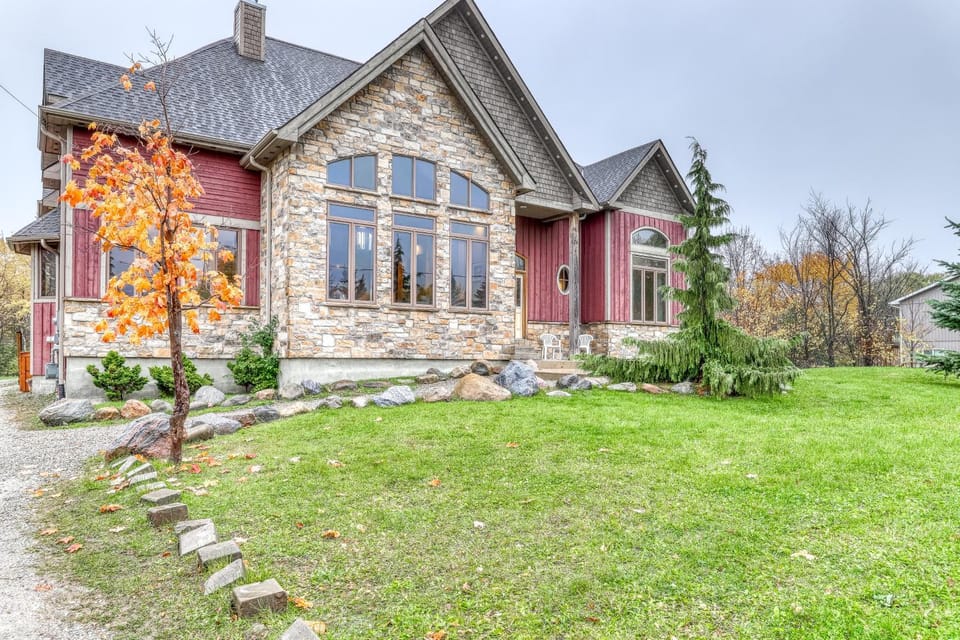Lucille 109 Chalet in Grey Highlands