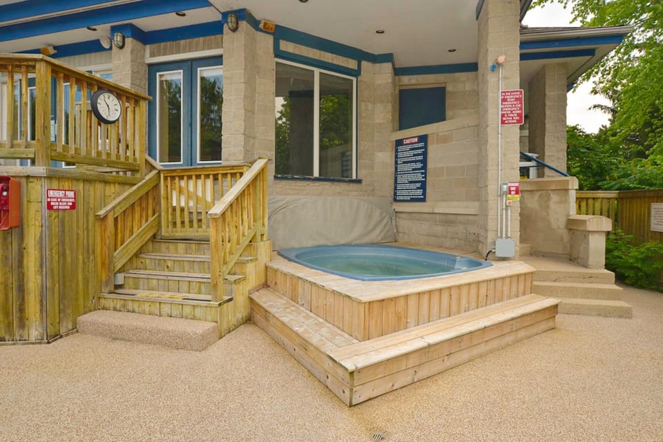 Condo 310 at North Creek Resort Hotel in Grey Highlands