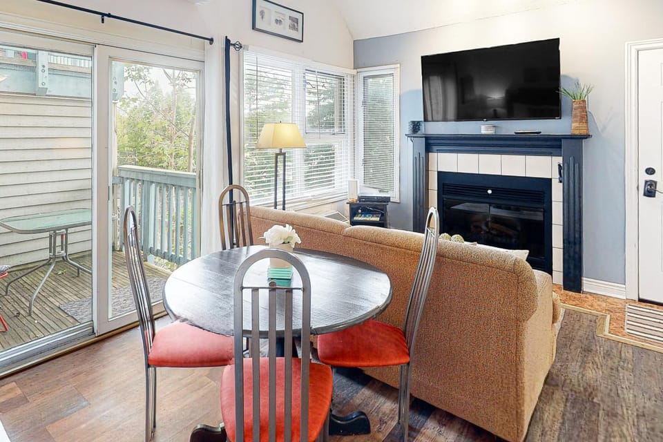 Condo 416 at North Creek Resort Hotel in Grey Highlands