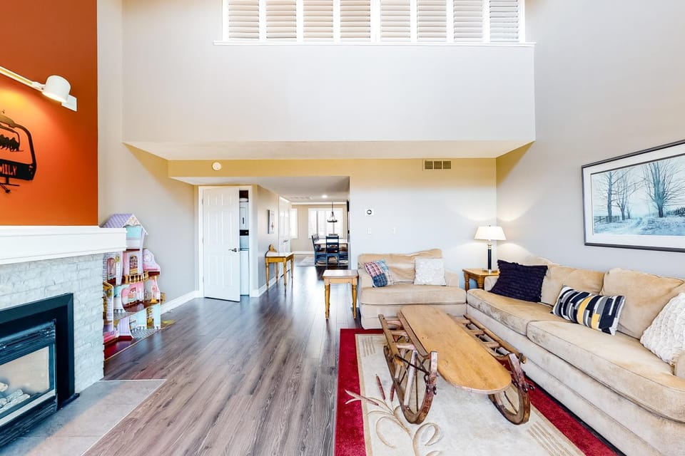 Wintergreen 223 Apartment in Grey Highlands