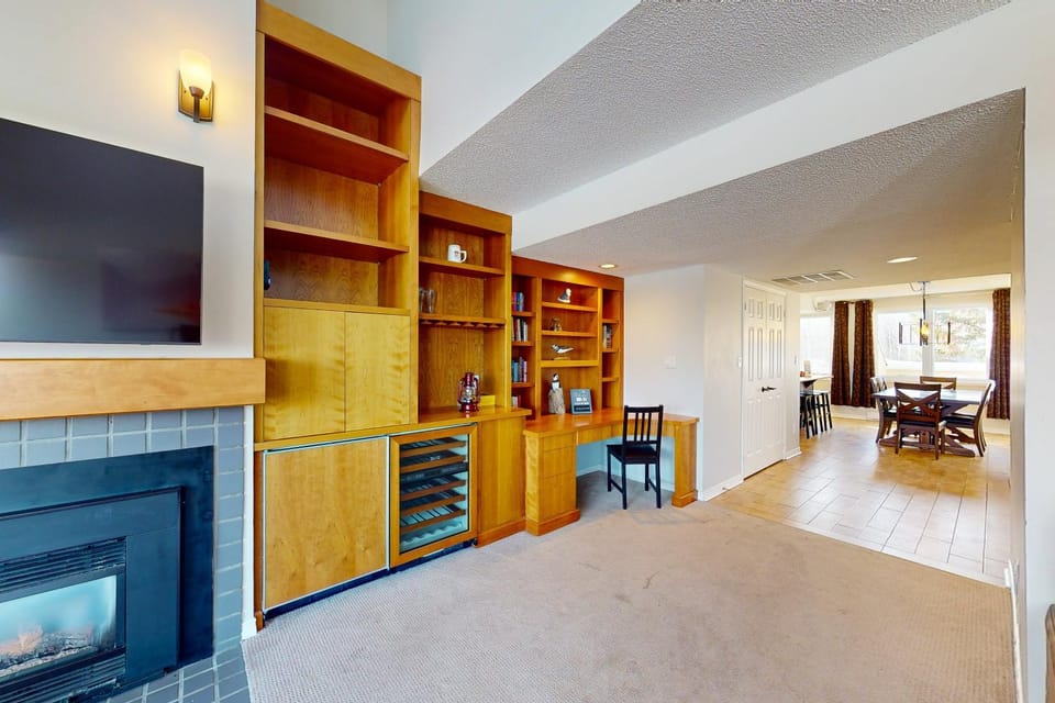 Wintergreen 218 Apartment in Grey Highlands