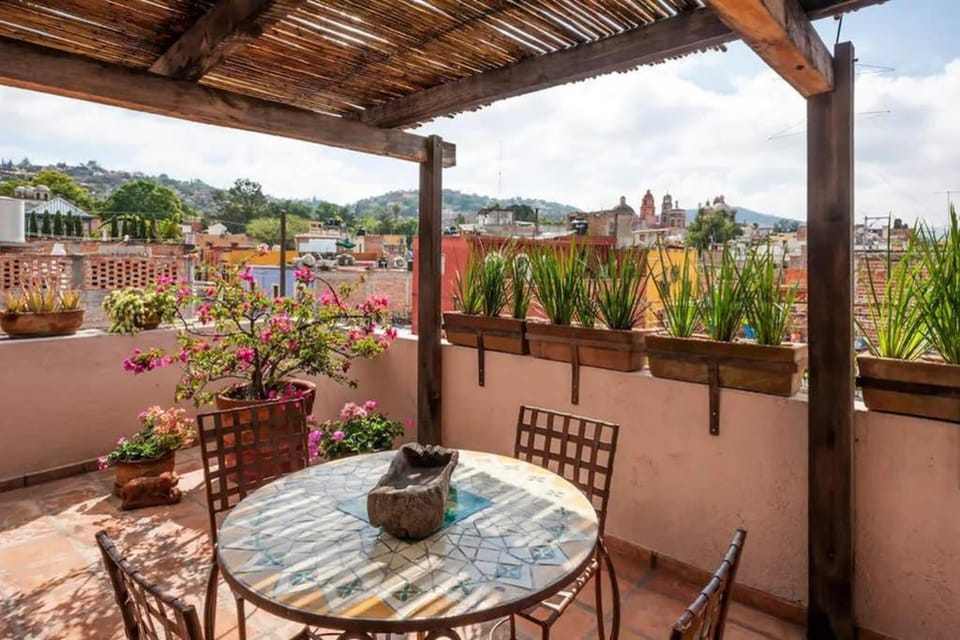 Cozy 1 Bedroom suite @ the best of San Miguel (R3) Apartment in San Miguel de Allende