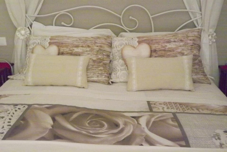Bed, Bedroom, Breakfast, Buffet breakfast