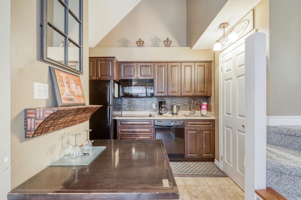 Condo 616 at North Creek Resort Hotel in Grey Highlands