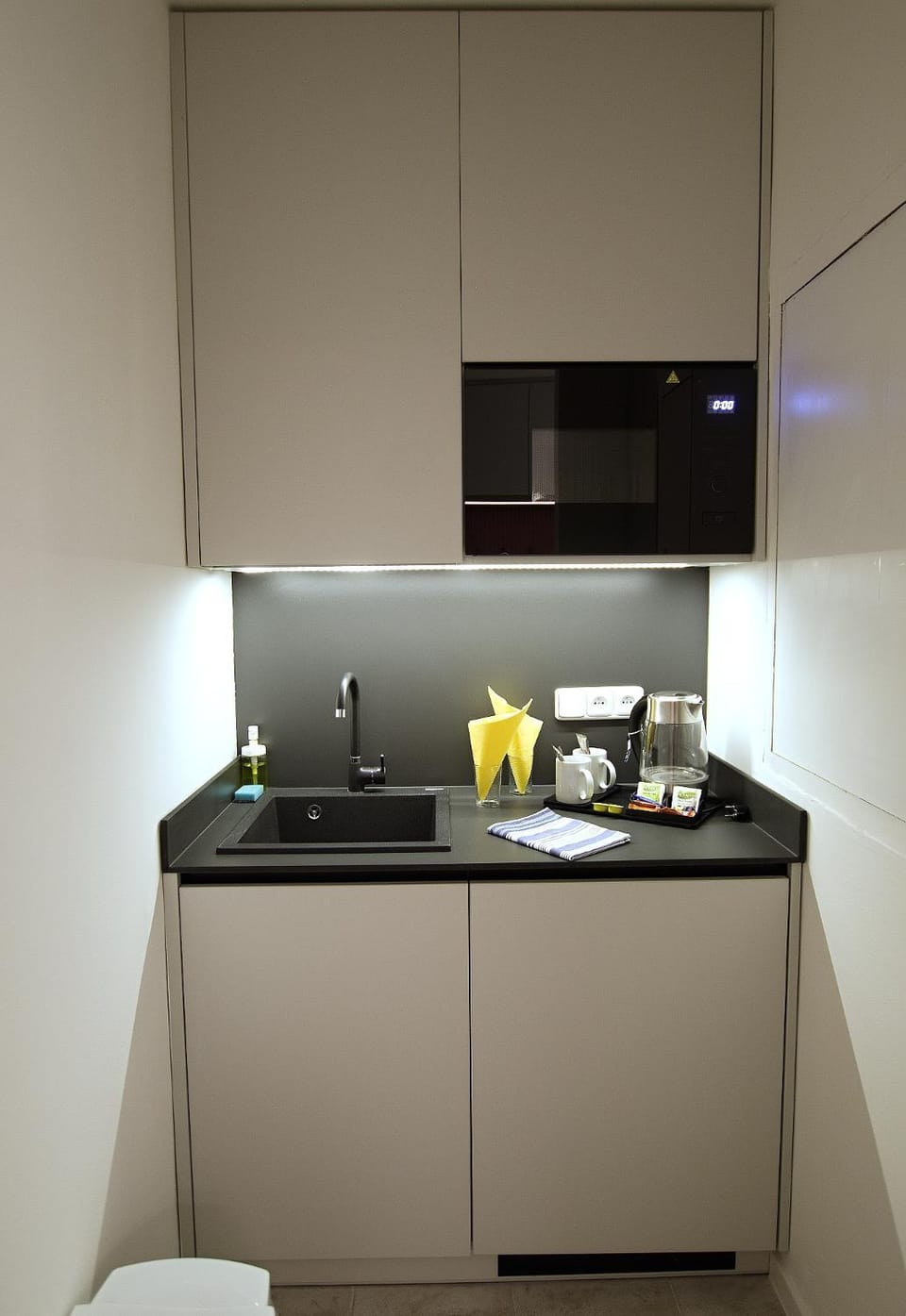 Coffee/tea facilities, Kitchen or kitchenette