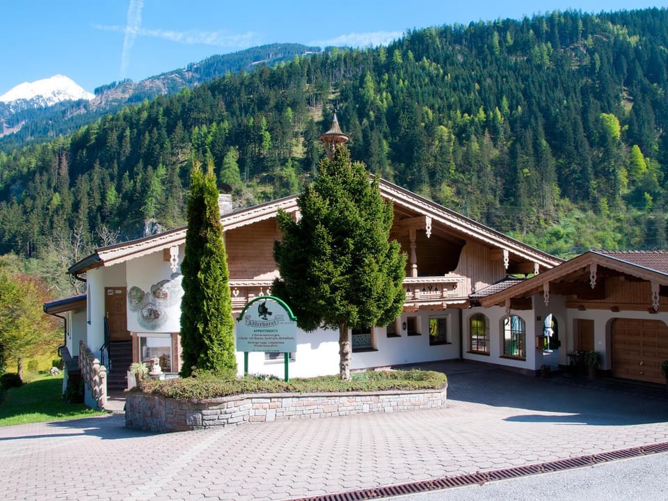 Property building, Day