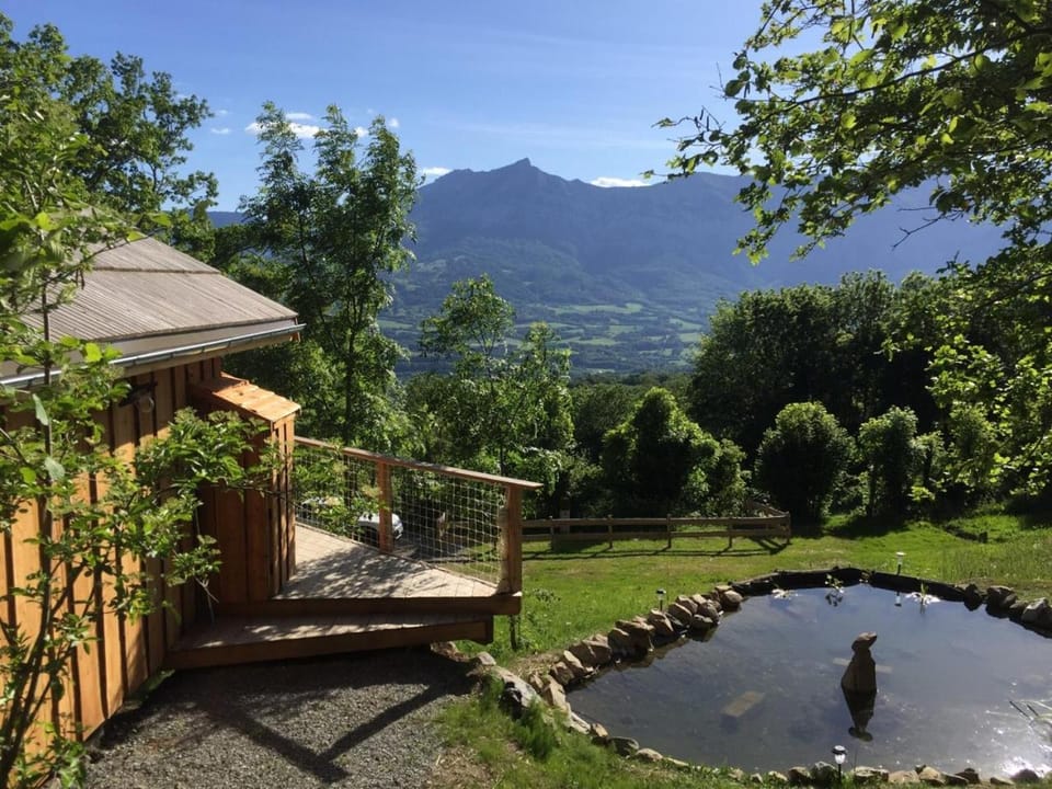 Ma Cabane des Hautes-Alpes Chalet in Provence-Alpes-Côte d'Azur