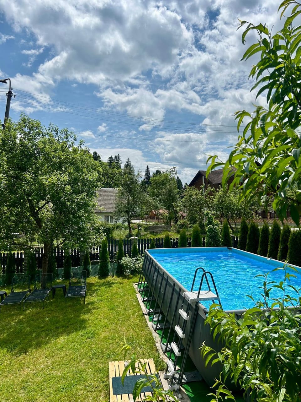 Swimming pool, sunbed