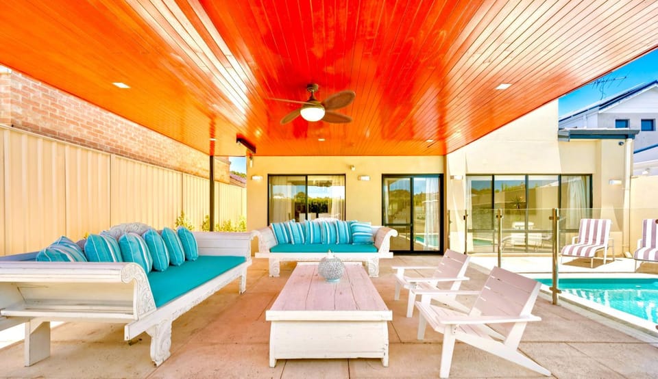 Luxury Villa W Pool & Spa 5 BEDROOMS House in Perth