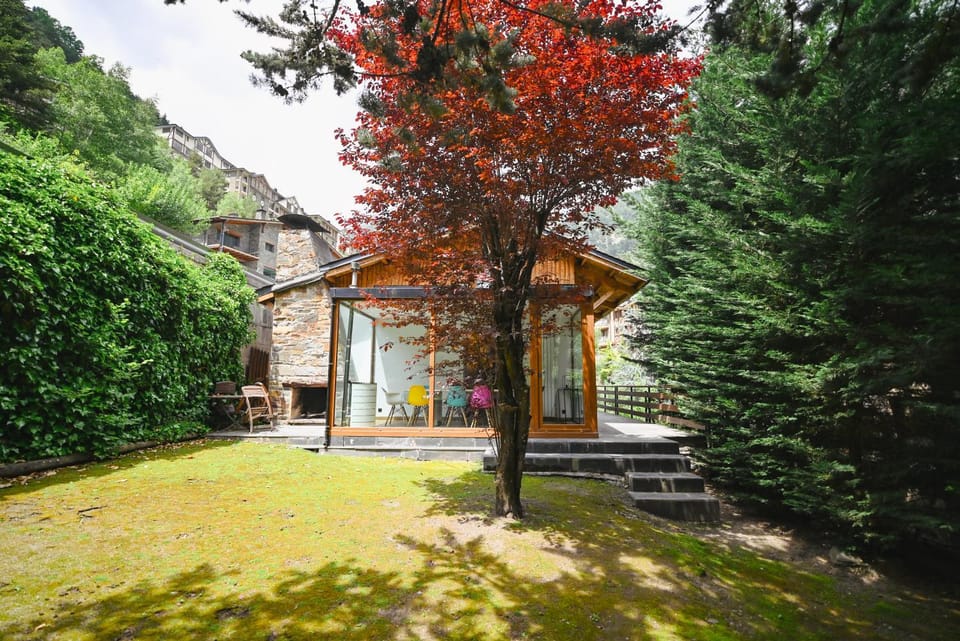 Property building, Natural landscape, Garden, Garden view